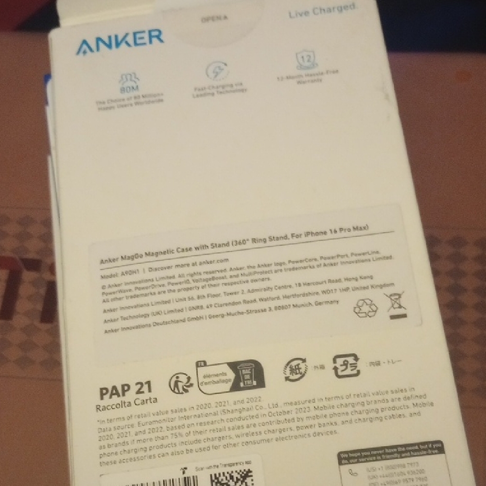 Anker White Magnetic Case with Stand
